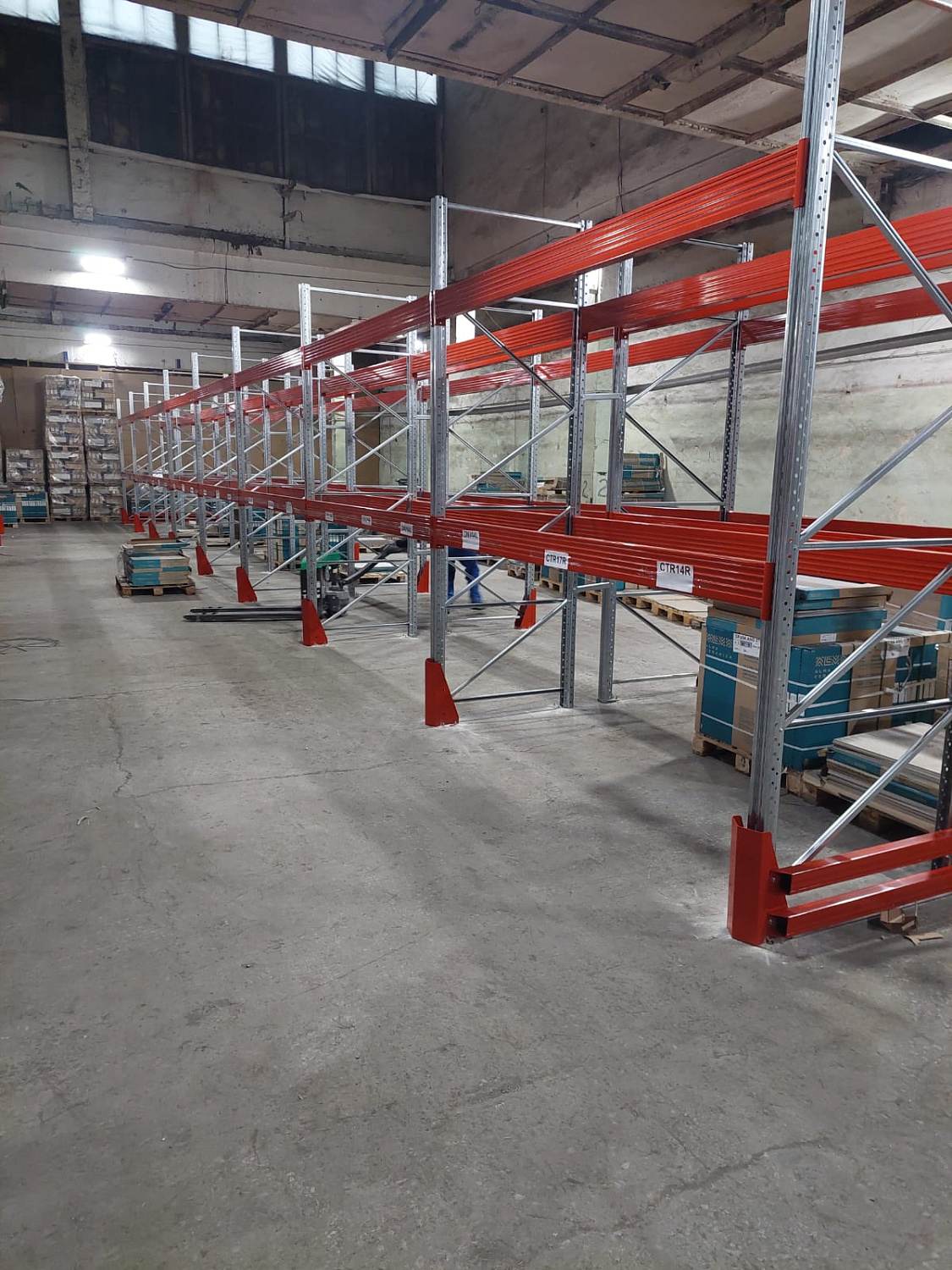 Обустройство склада паллетными стеллажами Обустройство склада паллетными стеллажами